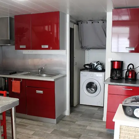 Apartment Superbe Pavillon De Climatise Avec Piscine Collective -6cyc62 *